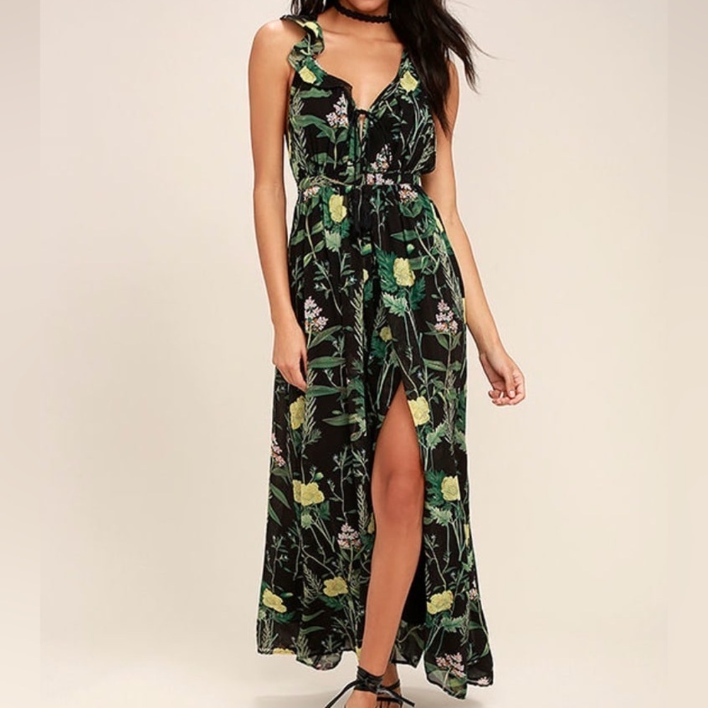 NWT Lulu’s Leaf Your Mark Black Floral Print Maxi Dress size XS